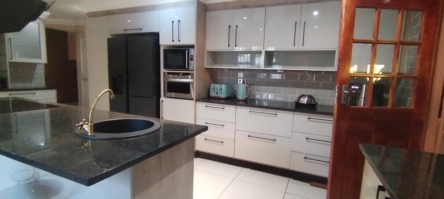 3 Bedroom Property for Sale in Riebeeckstad Free State